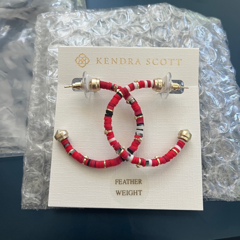 NWT Kendra Scott red and gold earrings